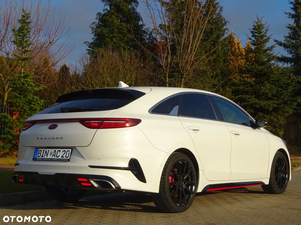 Kia ProCeed 1.6 T-GDI GT DCT - 4