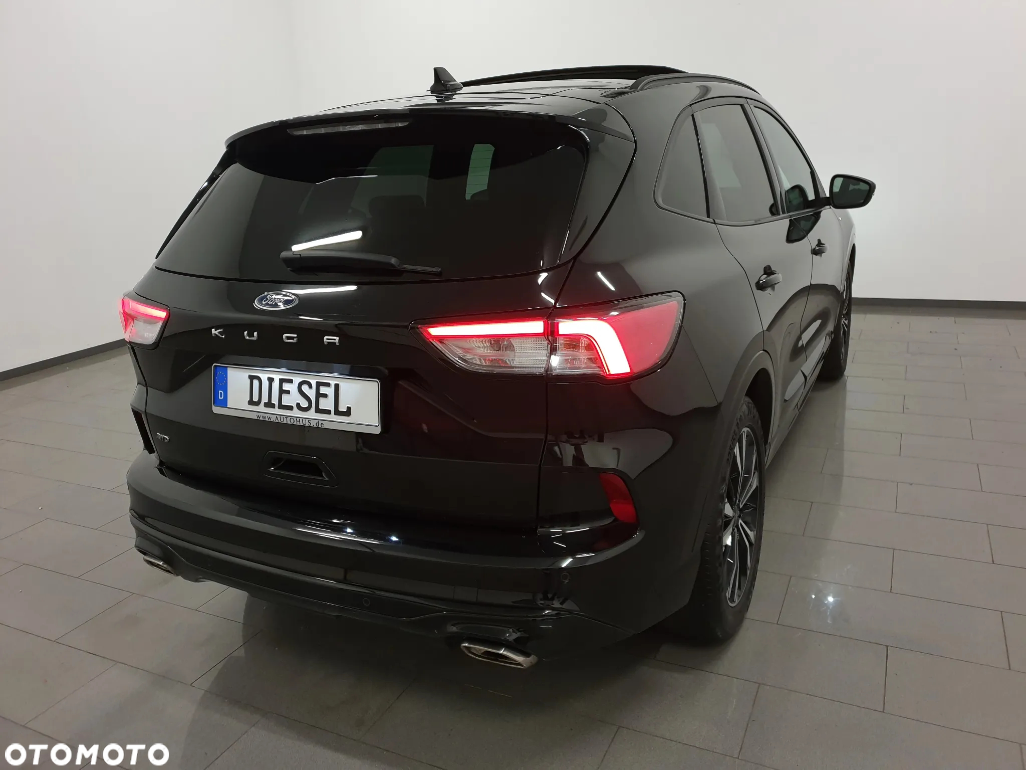 Ford Kuga 2.0 EcoBlue 4x4 ST-LINE X - 33