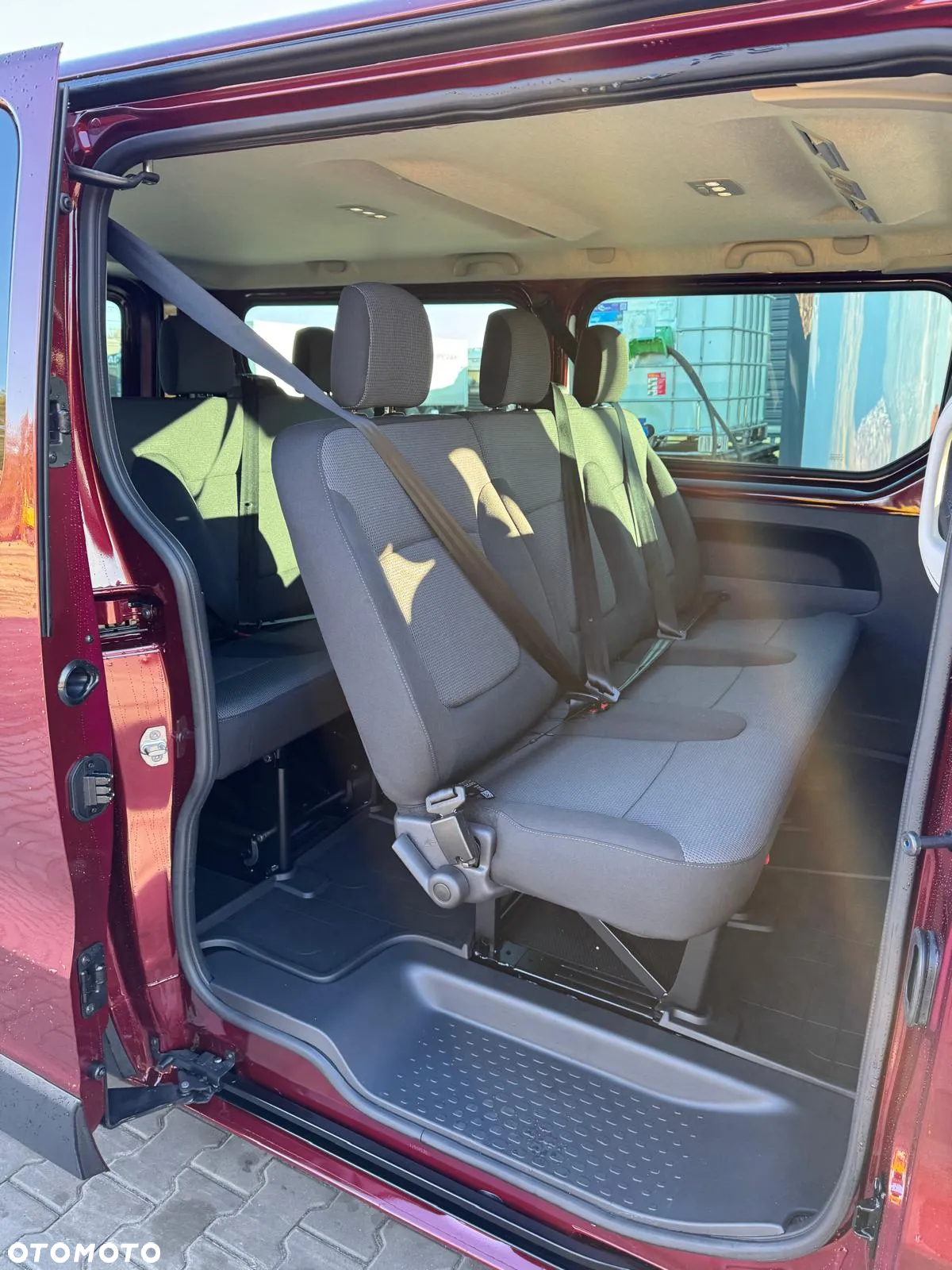Renault Trafic - 10