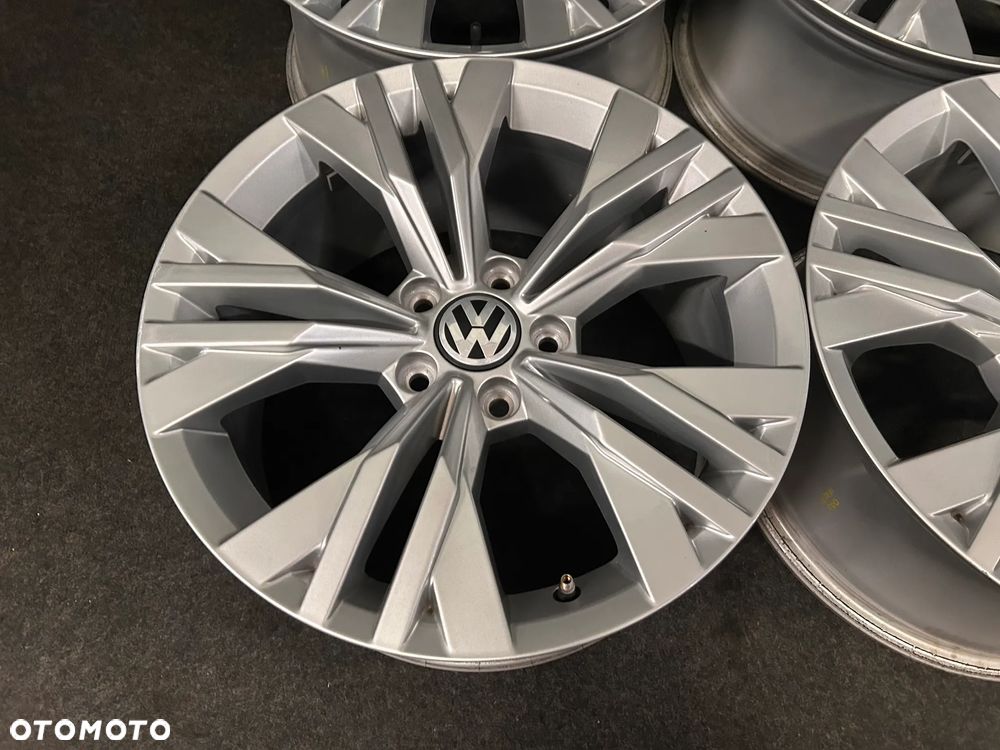 Alufelgi VW Passat B8, B7, Tiguan, Sharan, Touran, T-Roc 17 cali 5x112 4szt. Ładne! - 14