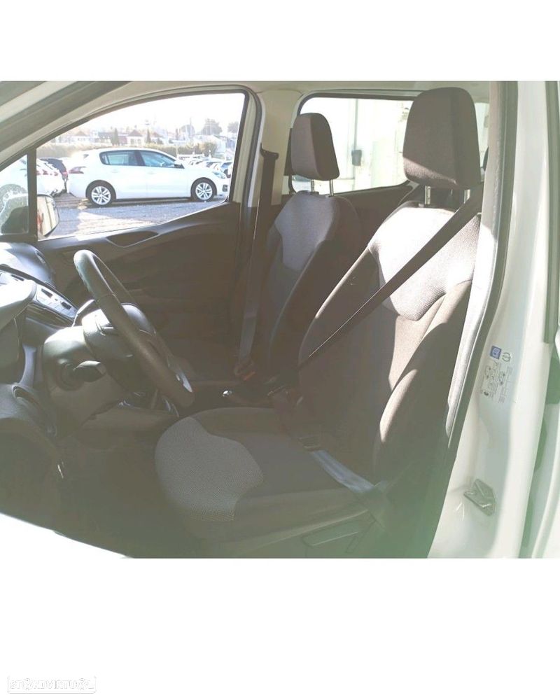 Ford Tourneo Courier 1.5 TDCi Ambiente - 3