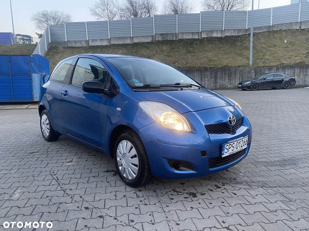 Toyota Yaris - 1