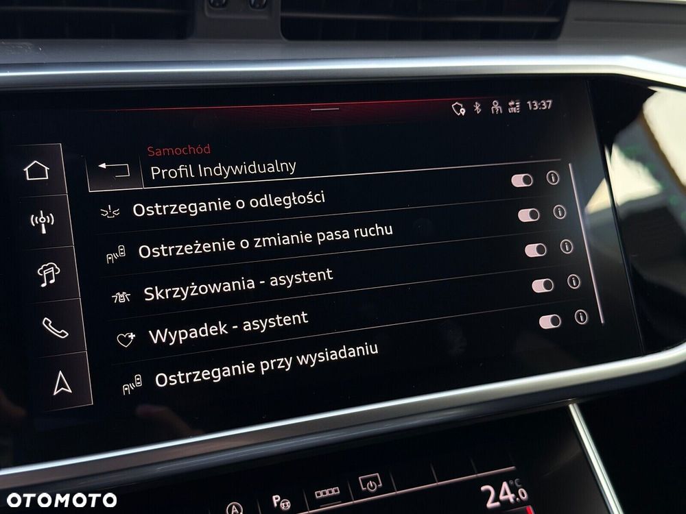 Audi S6 Avant - 35