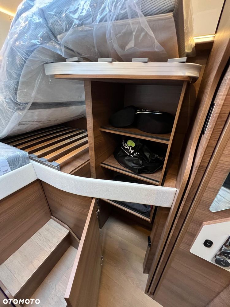 Rapido i166M DISTINCTION - aktywny tempomat DISTRONIC, ALDE, skórzana tapicerka - 37