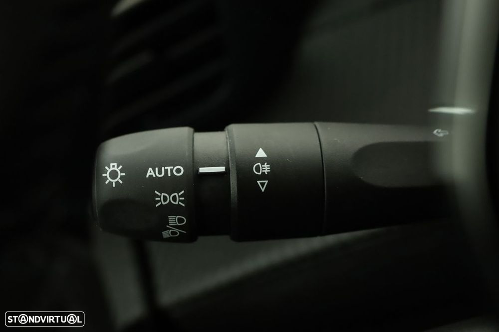 Peugeot 2008 1.2 Allure - 17