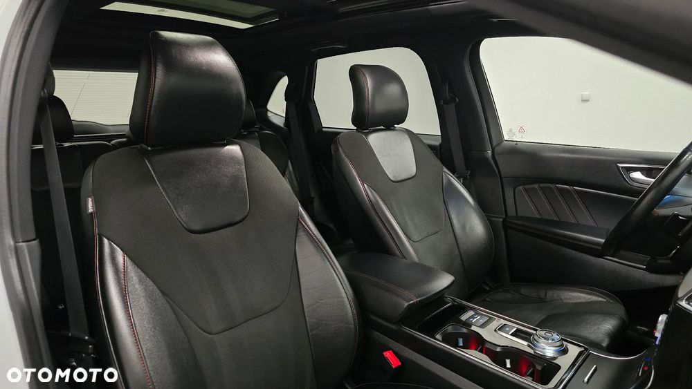 Ford Edge 2.0 EcoBlue Twin-Turbo 4WD ST-Line - 19