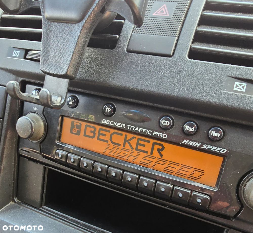 Kia Carnival - 21