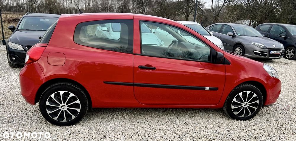 Renault Clio 1.2 16V 75 Dynamique - 5