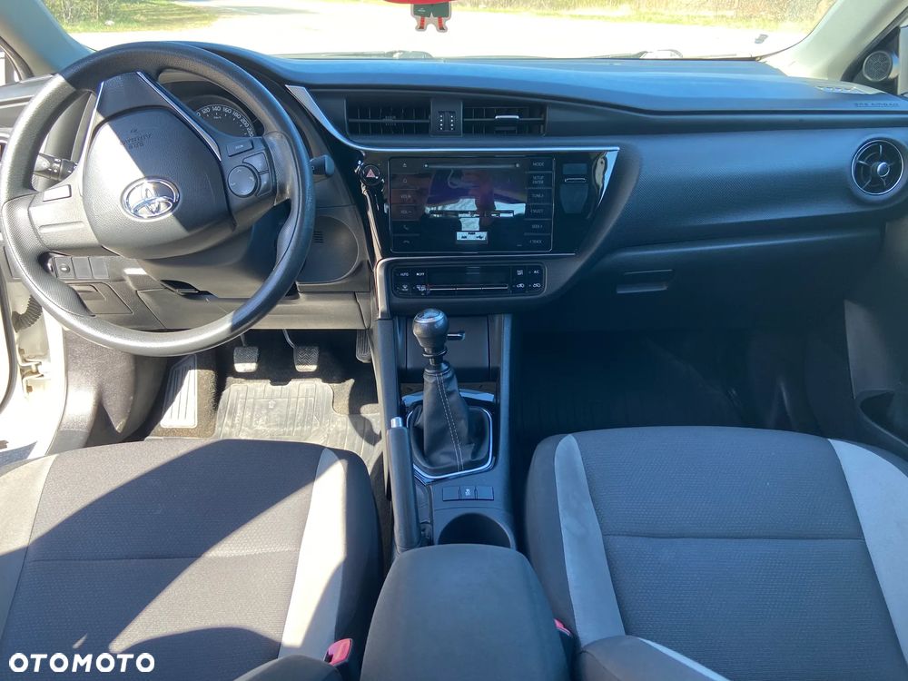 Toyota Auris 1.33 VVT-i Active - 12