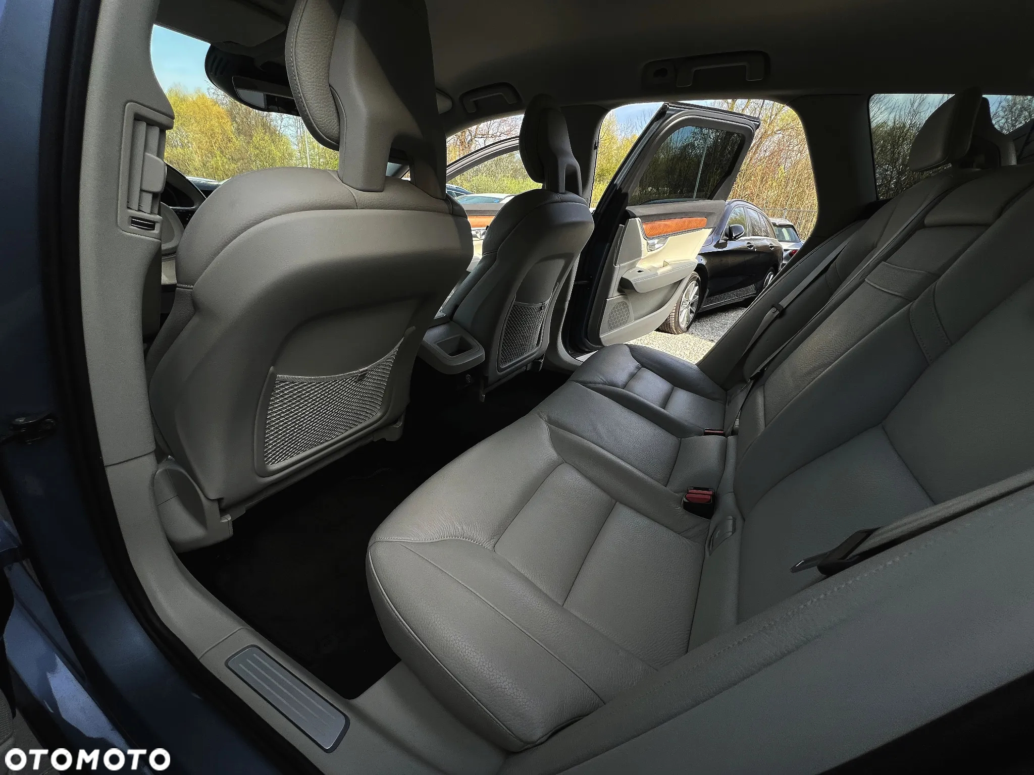 Volvo V90 D5 AWD Geartronic Inscription - 23