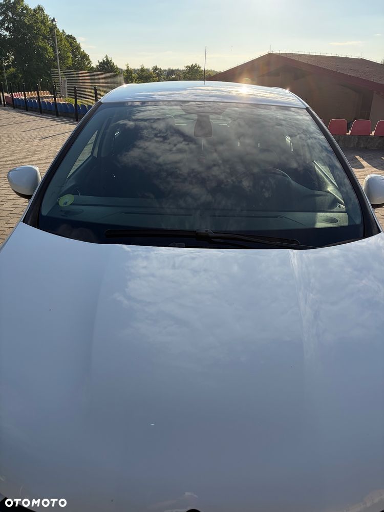 Citroën C4 HDi 110 Attraction - 4