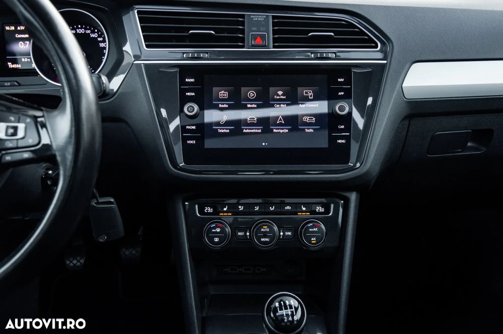 Volkswagen Tiguan 2.0 TDI SCR (BlueMotion Technology) Highline - 29