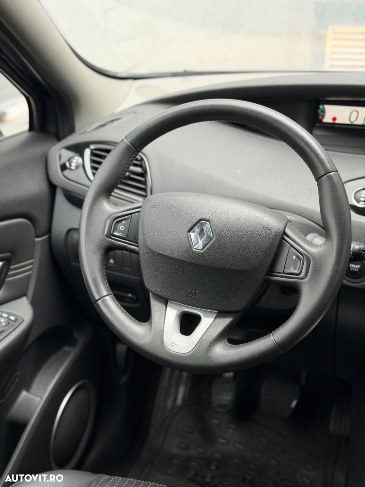 Renault Scenic - 19