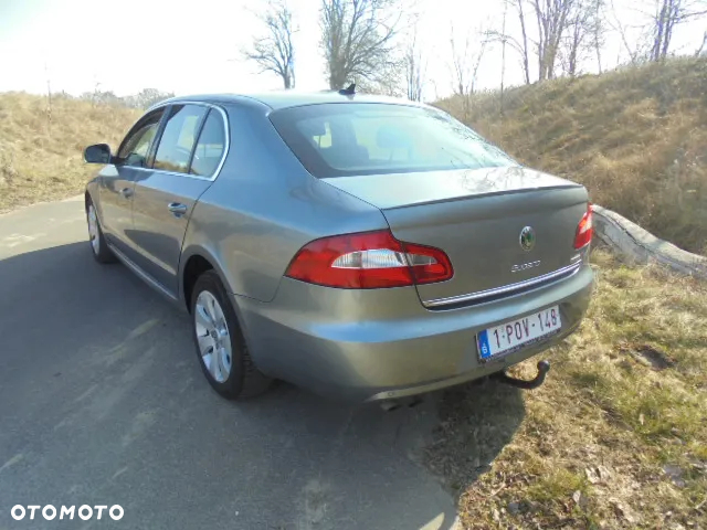 Skoda Superb 1.6 TDI Active Greenline - 13
