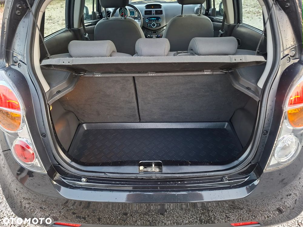Chevrolet Spark 1.0 LS - 12