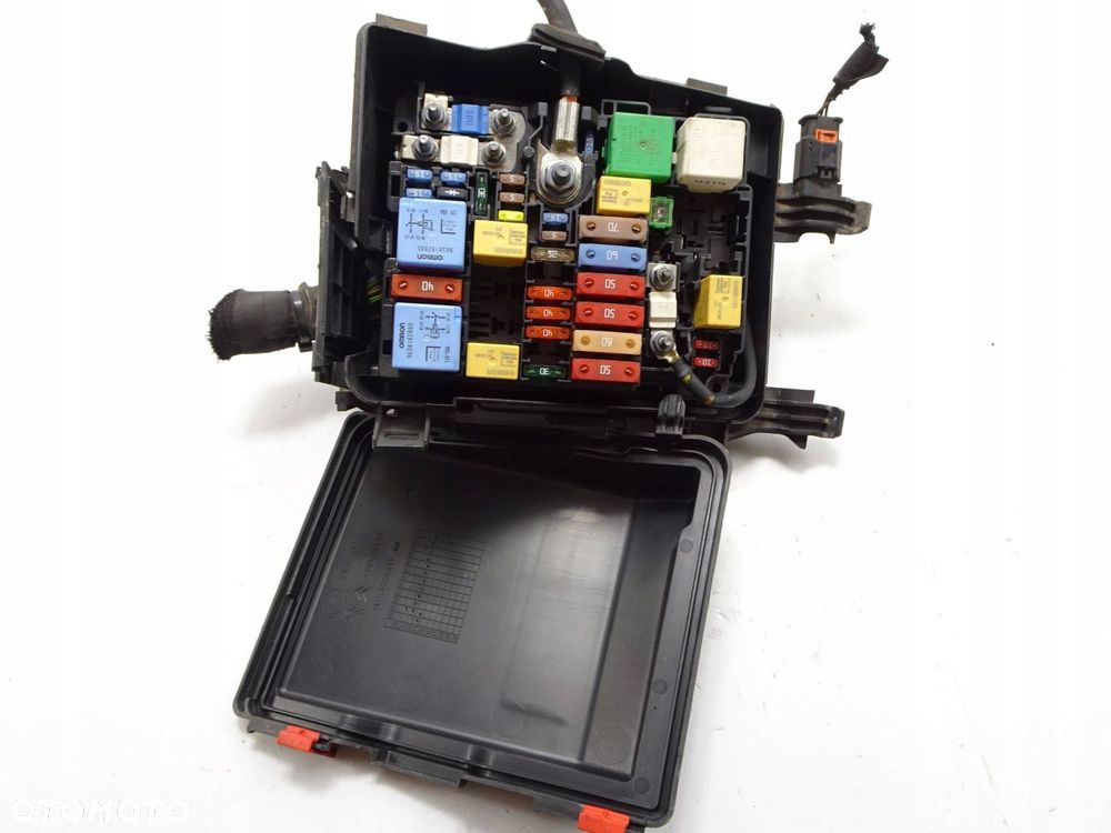 skrzynka bezpieczników bcm citroen c4 picasso ii peugeot 1.6 e-hdi - 1