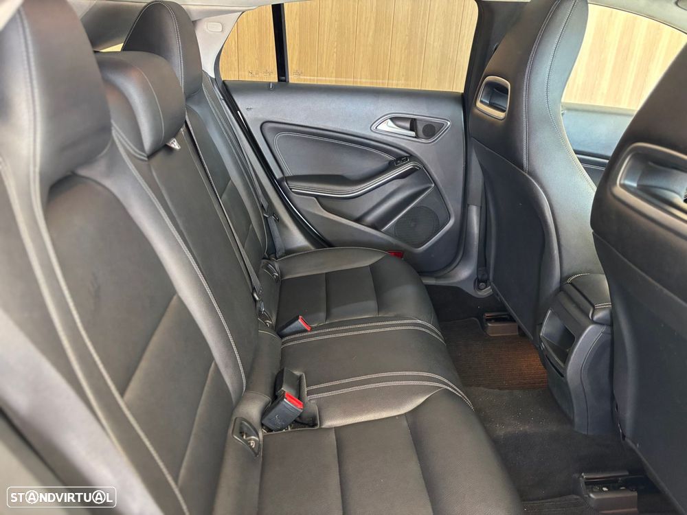 Mercedes-Benz CLA 180 d Shooting Brake Urban - 18