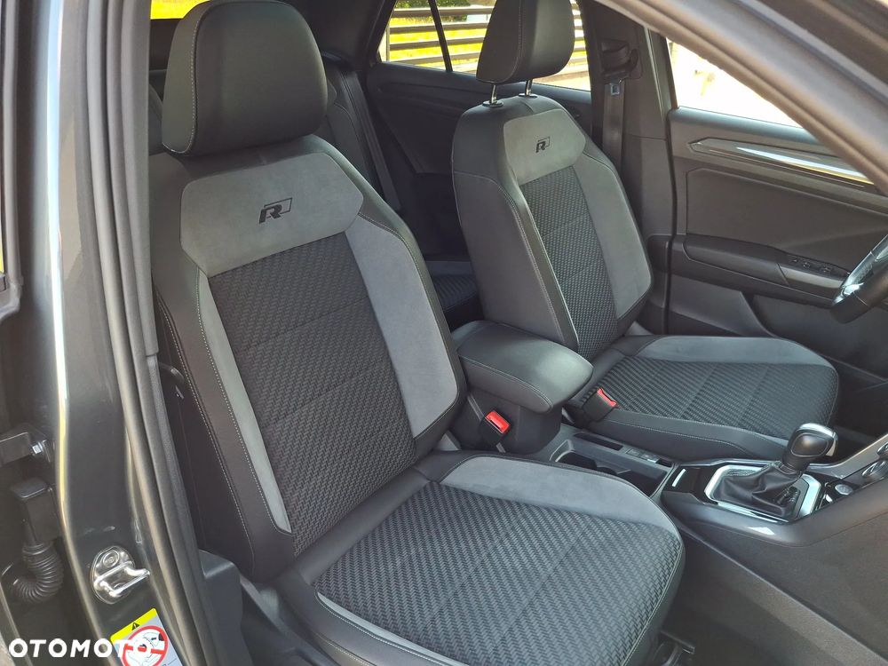 Volkswagen T-Roc 1.5 TSI R-Line DSG - 29
