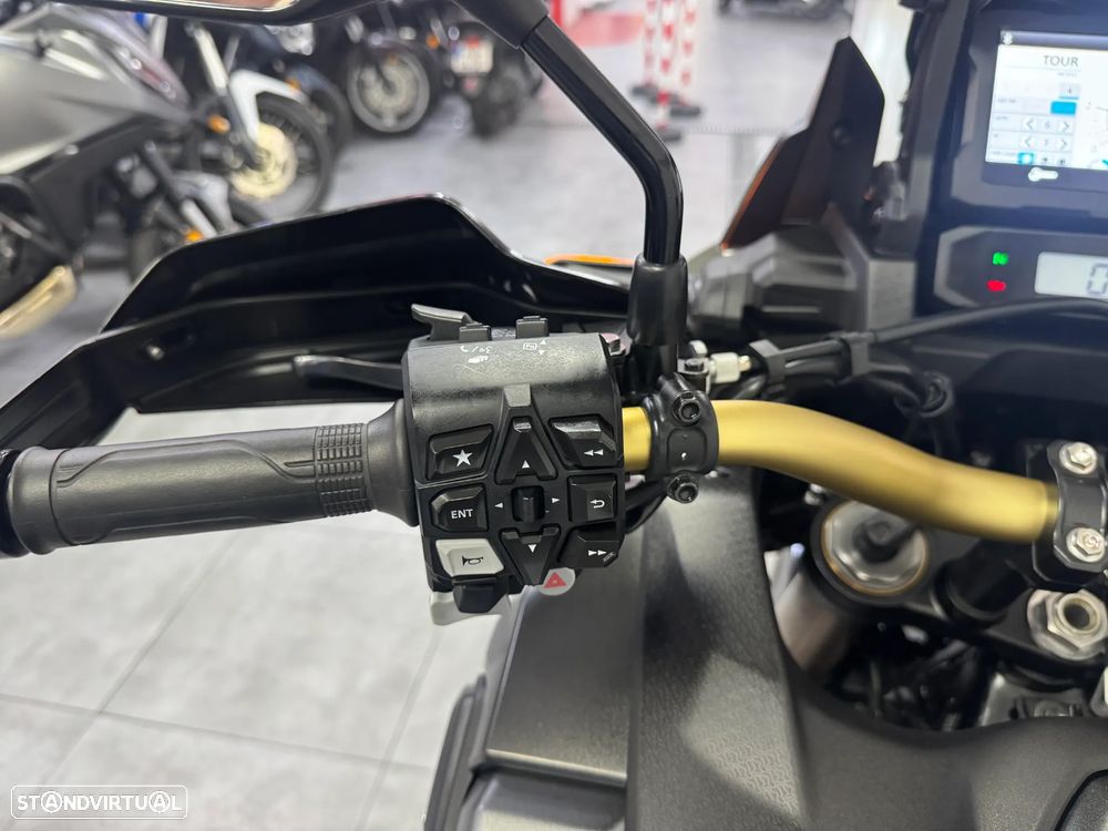 Honda Africa Twin 1100 DCT Adventure Sport - 7