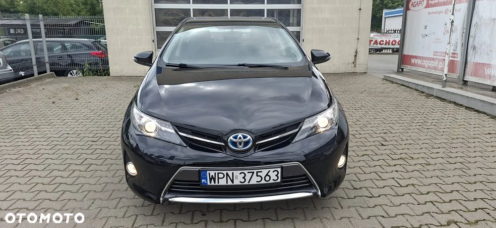 Toyota Auris 1.8 HSD Luna - 2