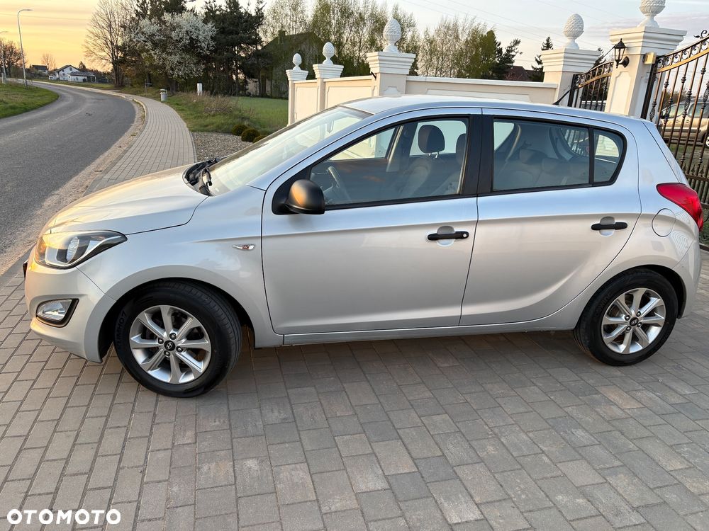 Hyundai i20 - 16
