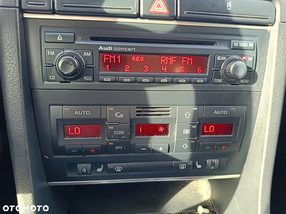 Audi A4 Limousine - 13