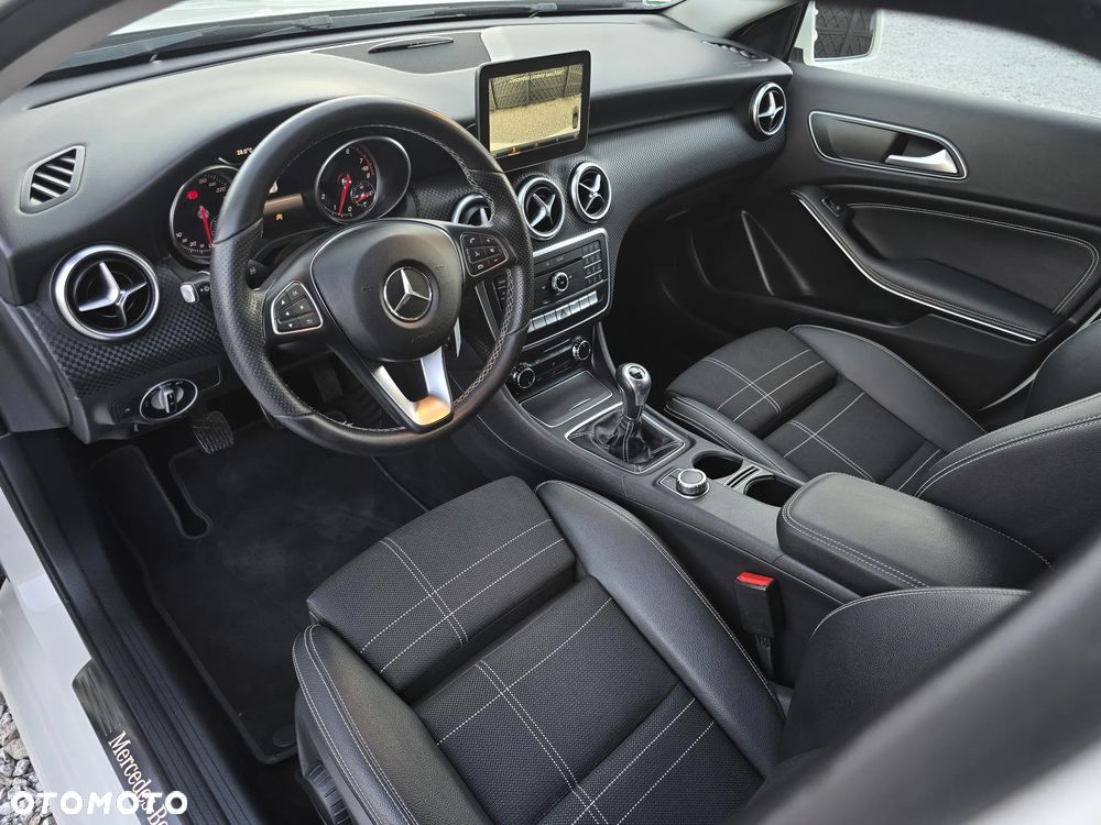 Mercedes-Benz Klasa A 180 (BlueEFFICIENCY) AMG Sport - 11