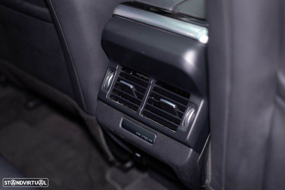 Land Rover Range Rover Evoque 1.5 P300e AWD Auto - 18