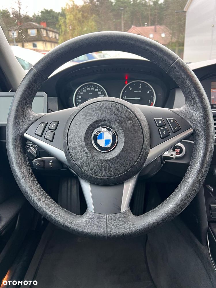 BMW Seria 5 520d - 17