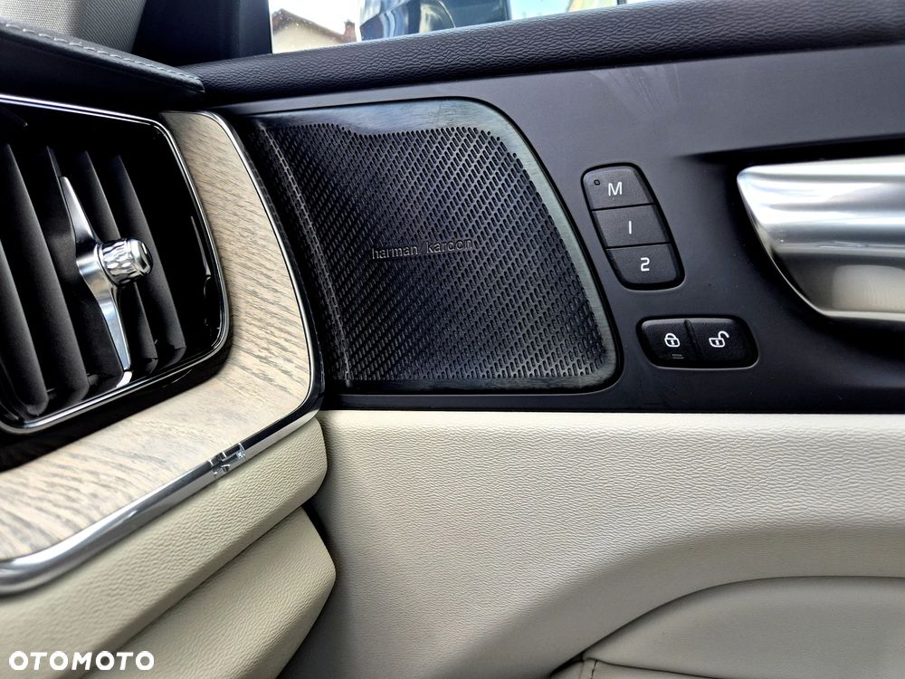 Volvo XC 60 B4 D AWD Geartronic Inscription - 21