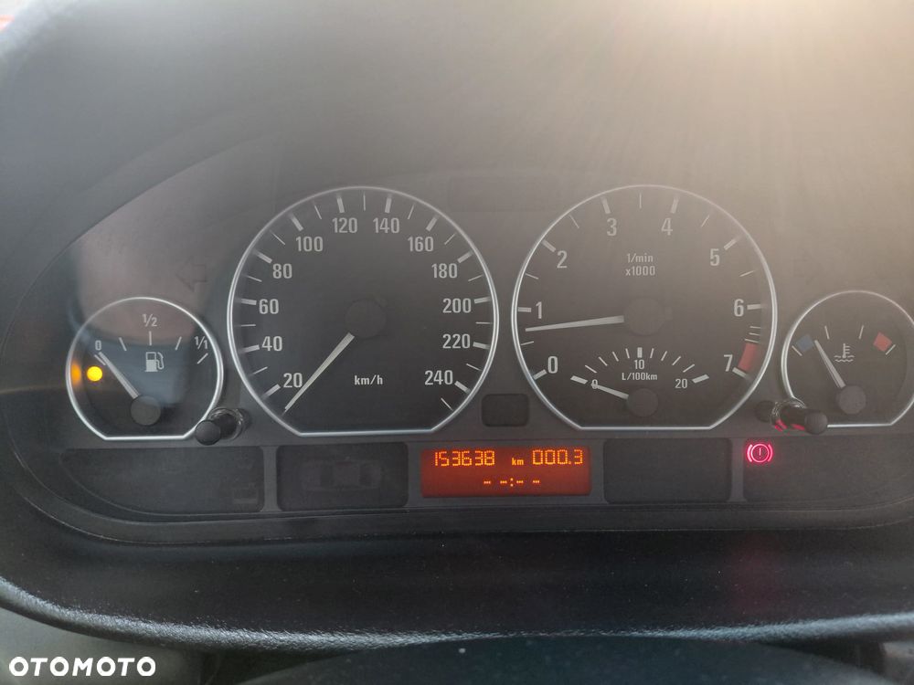 BMW Seria 3 318i Edition Sport - 31
