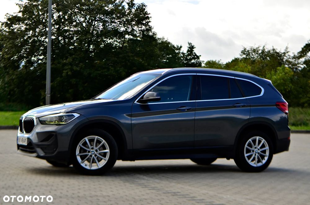 BMW X1 sDrive18d Business Edition - 4
