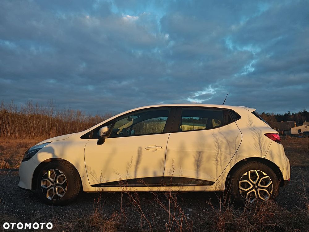 Renault Clio - 6