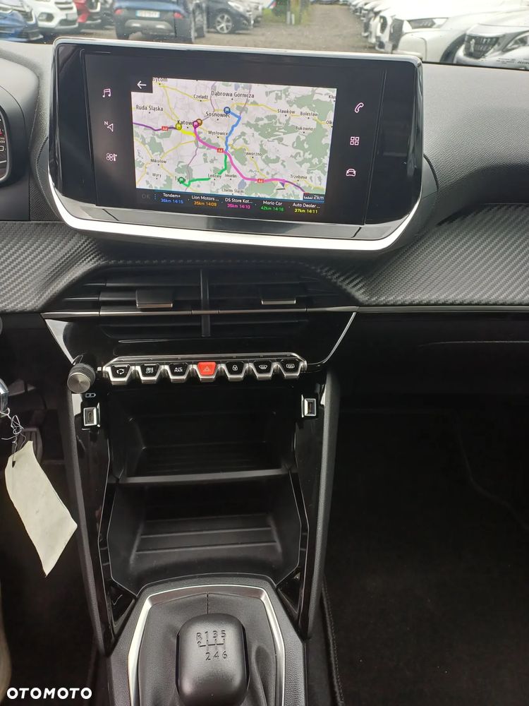 Peugeot 208 PureTech 100 Allure - 18