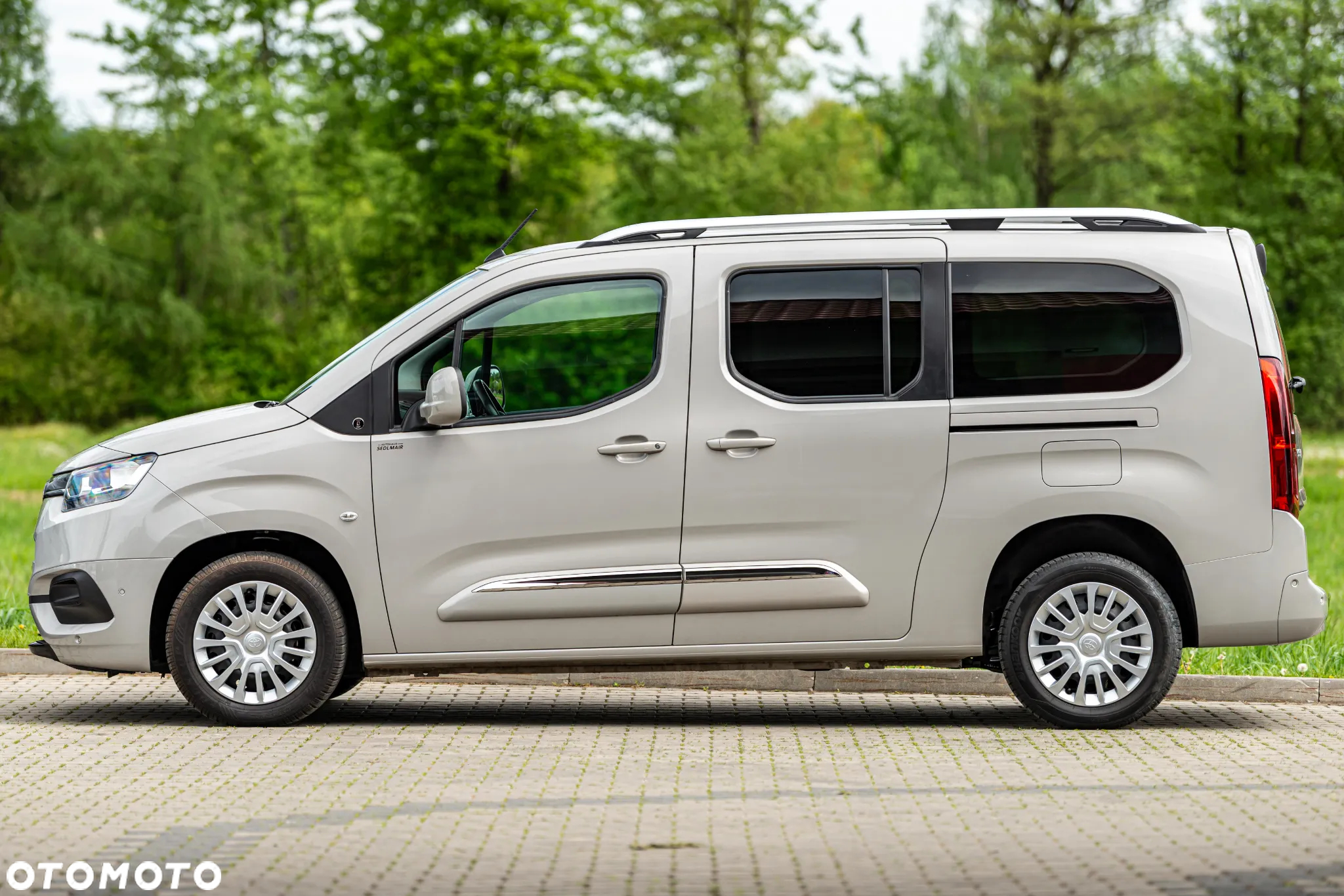 Toyota Proace City Verso 1.2 Turbo L2 Team Deutschland 7-Sitzer - 15