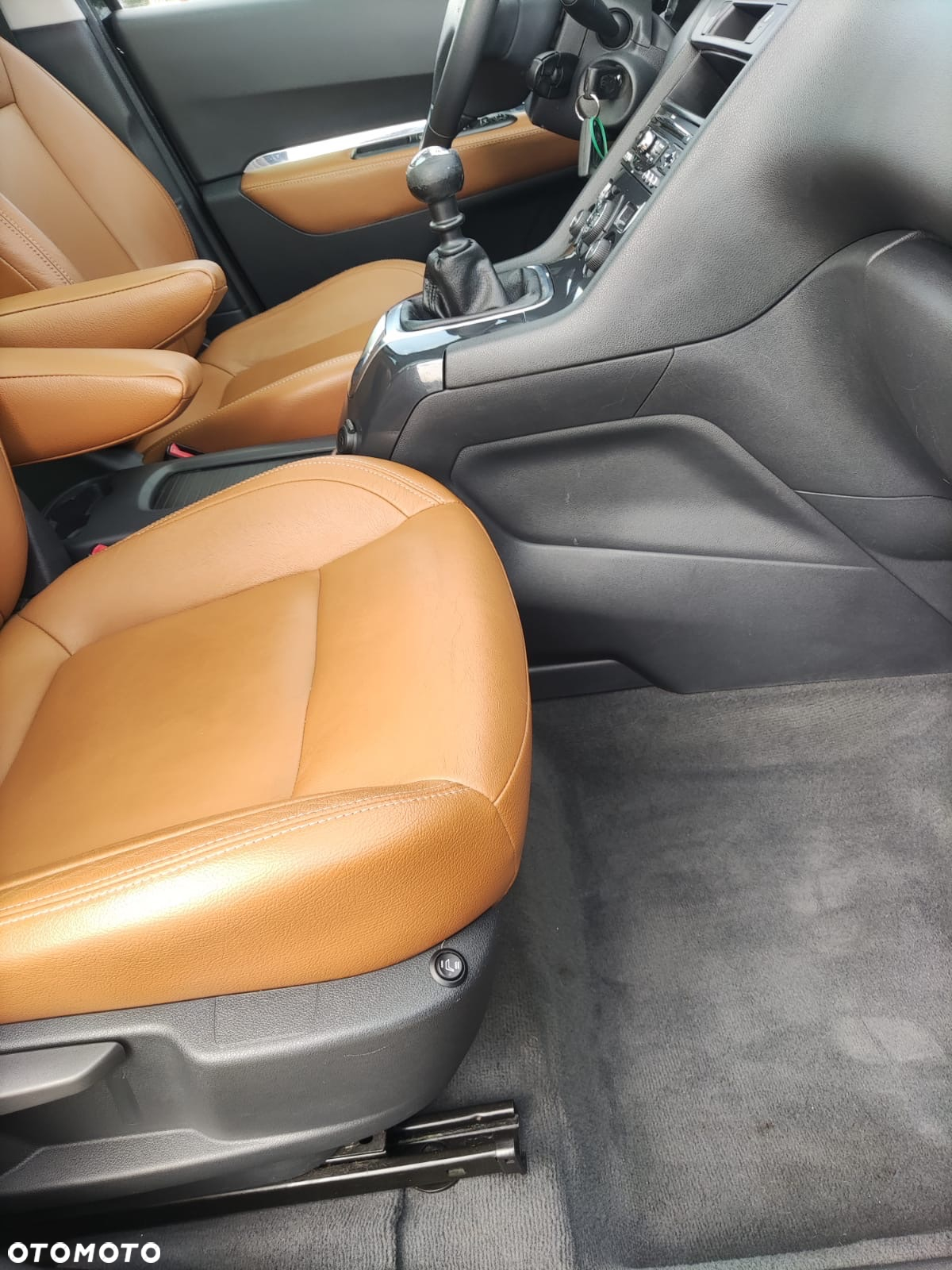Peugeot 5008 1.6 THP Active 7os - 13