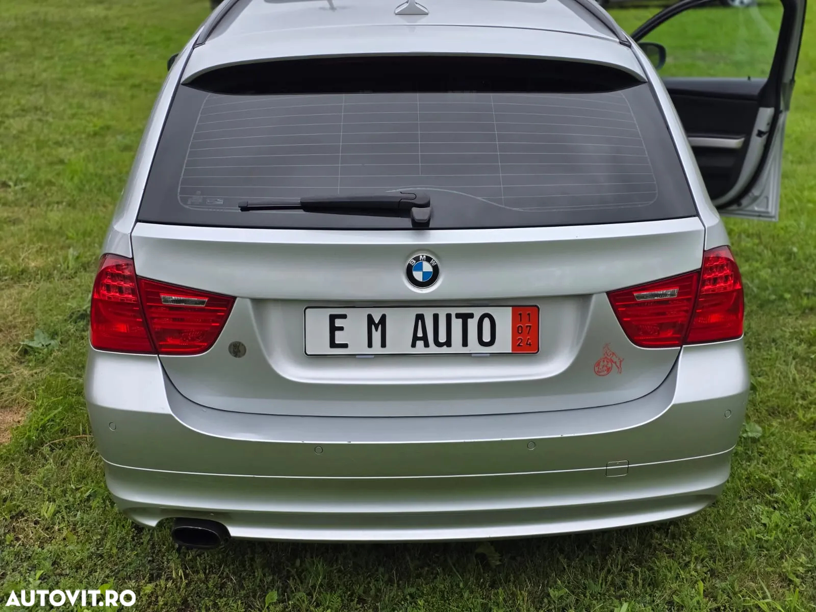 BMW Seria 3 320d DPF Touring Aut. - 21