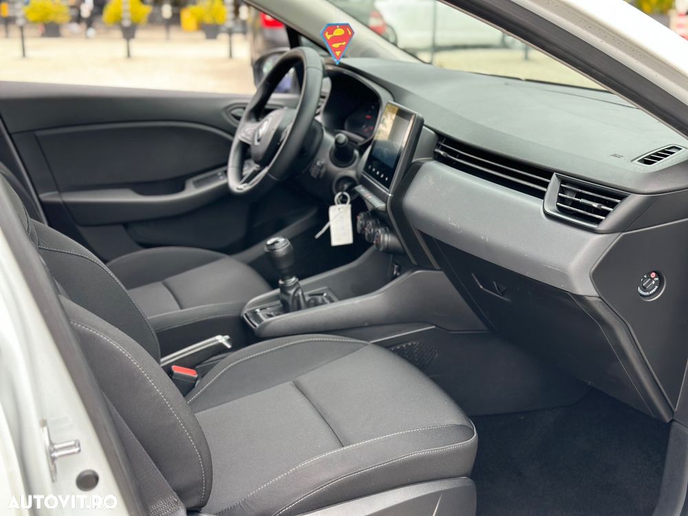 Renault Clio - 7