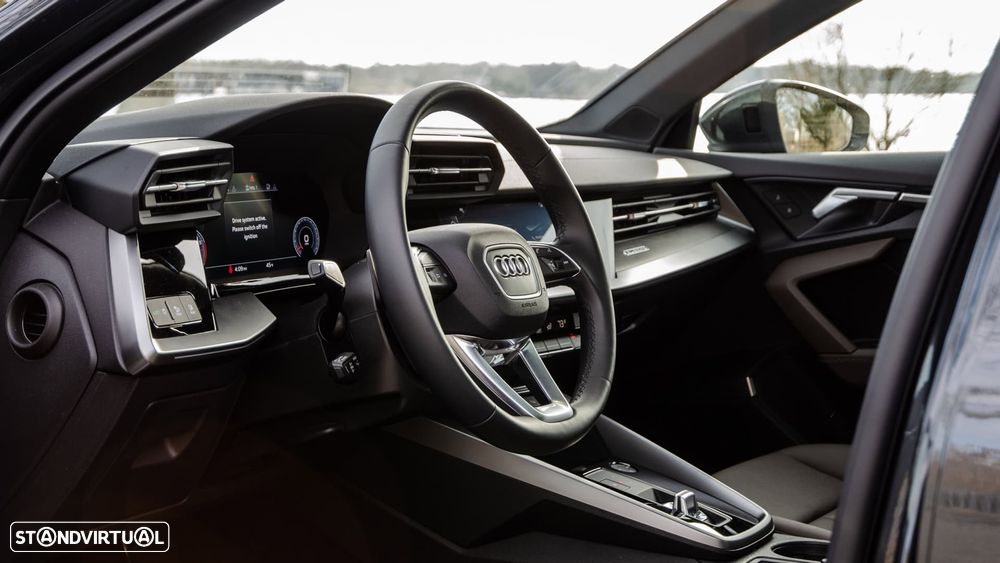 Audi A3 Sportback 45 TFSIe S tronic S line - 12