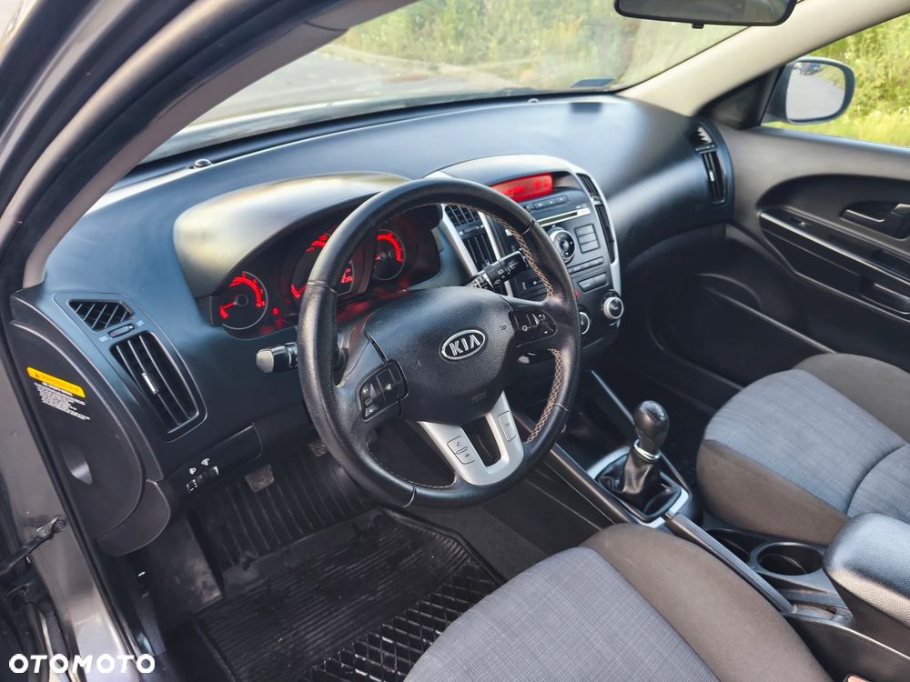 Kia Ceed 1.4 Comfort + - 11
