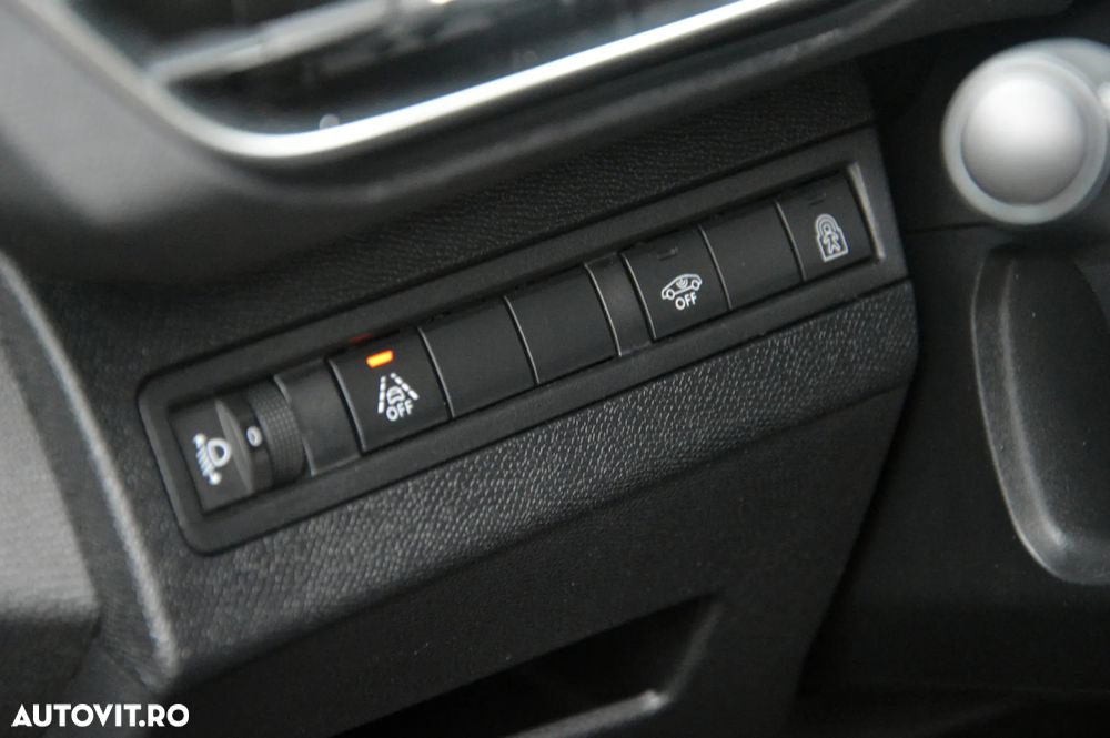 Peugeot 3008 1.5 BlueHDI 130 EAT8 Allure Pack - 33