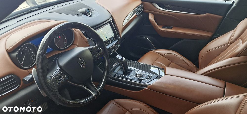 Maserati Levante S - 13