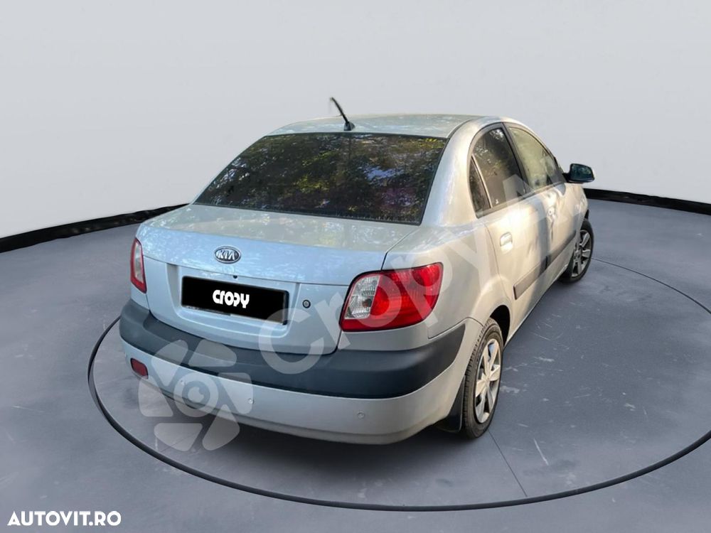 Kia Rio 1.5 DSL EX Comfort+ - 12