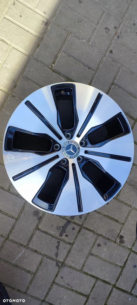 FELGI ALUMINIOWE STOPNIOWANE 5x112 2x 8Jx19 CALI  ET34 2934011200 2x 7,5Jx 19 CALI ET32 fi 66,6 MERCEDES EQC GLA GLC  4 SZTUKI KOMPLET - 4
