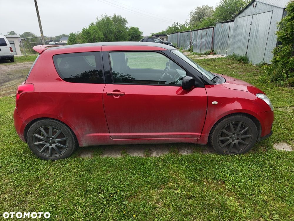 Suzuki Swift - 4