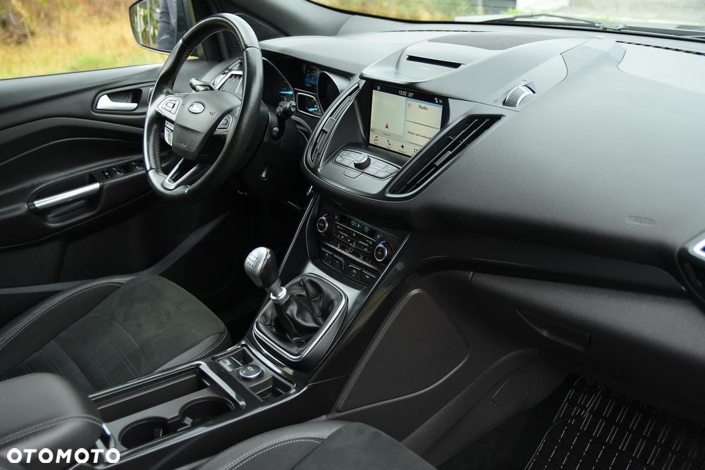 Ford Kuga 2.0 TDCi FWD ST-Line - 22