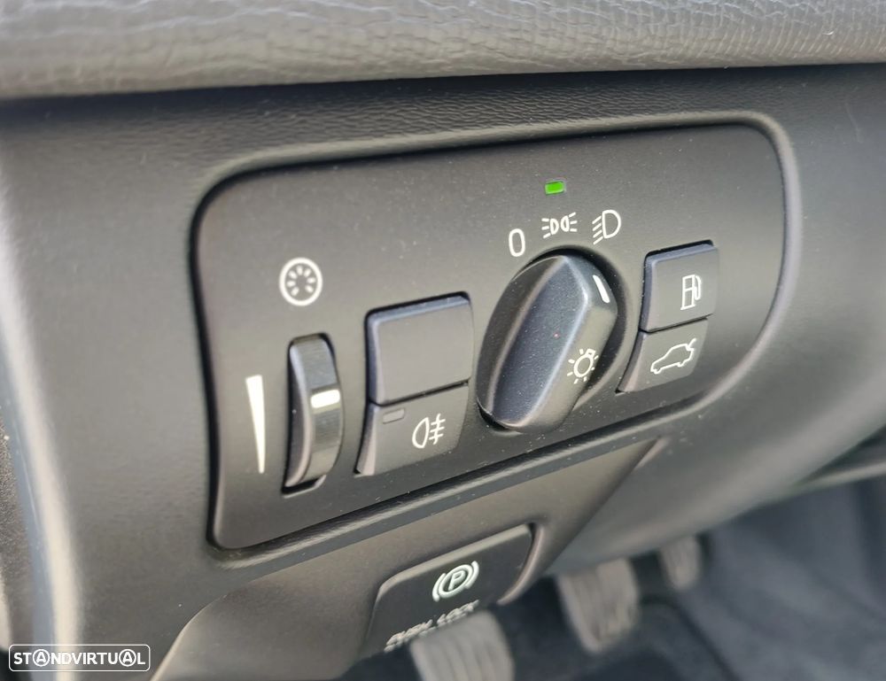 Volvo XC 60 2.0 D3 Drive Momentum - 15