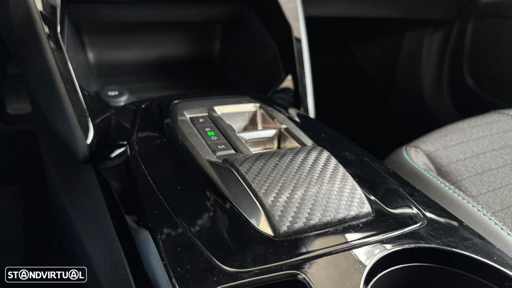 Peugeot 2008 1.5 BlueHDi Allure EAT8 - 20