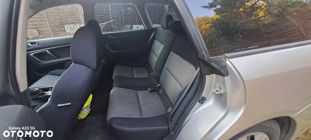 Subaru Legacy 2.0R GL - 19