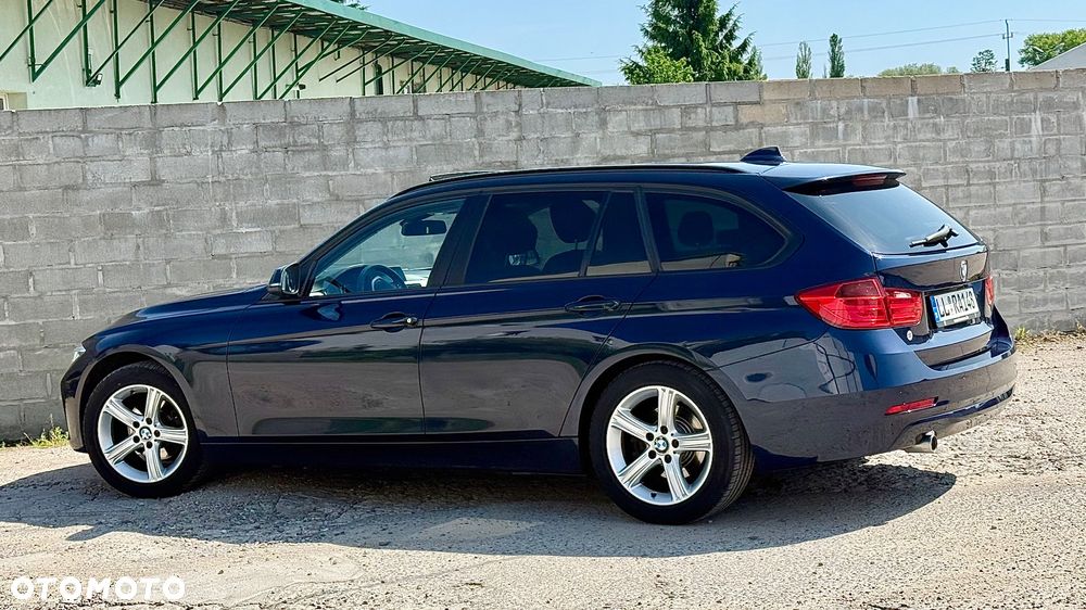 BMW Seria 3 318d DPF Touring Edition Exclusive - 9